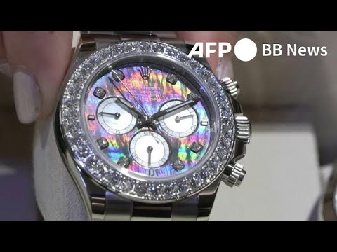 スイスで高級腕時計の新作見本市 世界の一流メーカー集結（2024年4月撮影）