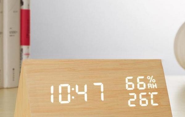 【 ライトブラウン 】【 Aタイプ 】デジタル時計 lycloc3デジタル時計 おしゃれ 置き時計 通販 目覚まし時計 置時計 めざまし時計 アラーム 複数 設定 時計 デジタル 温度 湿度 カレンダー シンプル 木目調 寝室 ベッドルーム リビング ベッドサイド デスク 机 LED インテ
