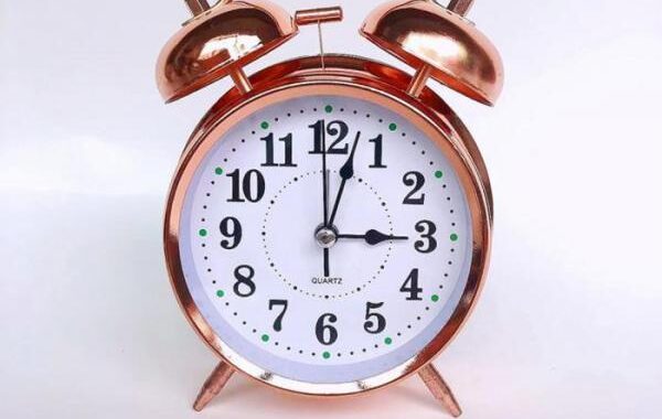 【 ローズゴールド 】目覚まし時計 pmylock33目覚まし時計 ベル アンティーク 通販 アナログ時計 アナログ めざまし時計 目覚まし 時計 アラームクロック アラーム クロック 置時計 置き時計 めざまし ダブルベル ツインベル サイレント 金属 金属ベル