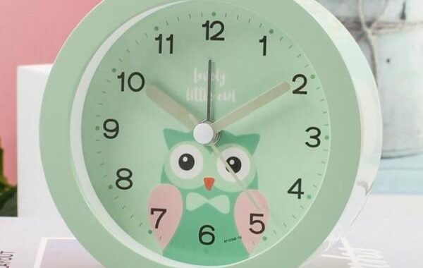 【 グリーン 】目覚まし時計 静か pmymclock11目覚まし時計 秒針 静か 動物 通販 アナログ時計 アナログ めざまし時計 目覚まし 時計 アラームクロック アラーム クロック 置時計 置き時計 めざまし どうぶつ 動物 かわいい 寝室 ベッドサイド